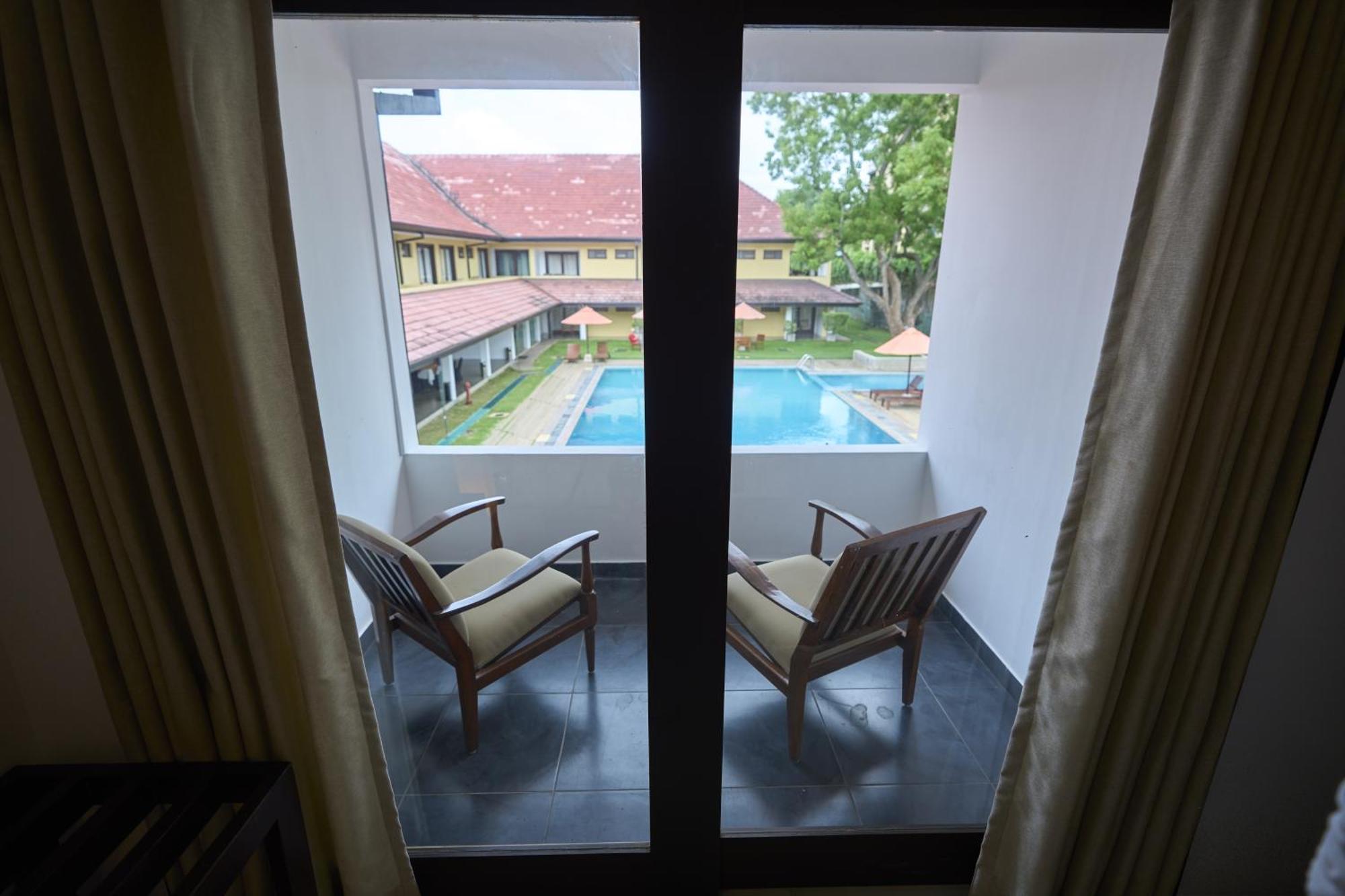 Rajarata Hotel Anuradhapura Kültér fotó