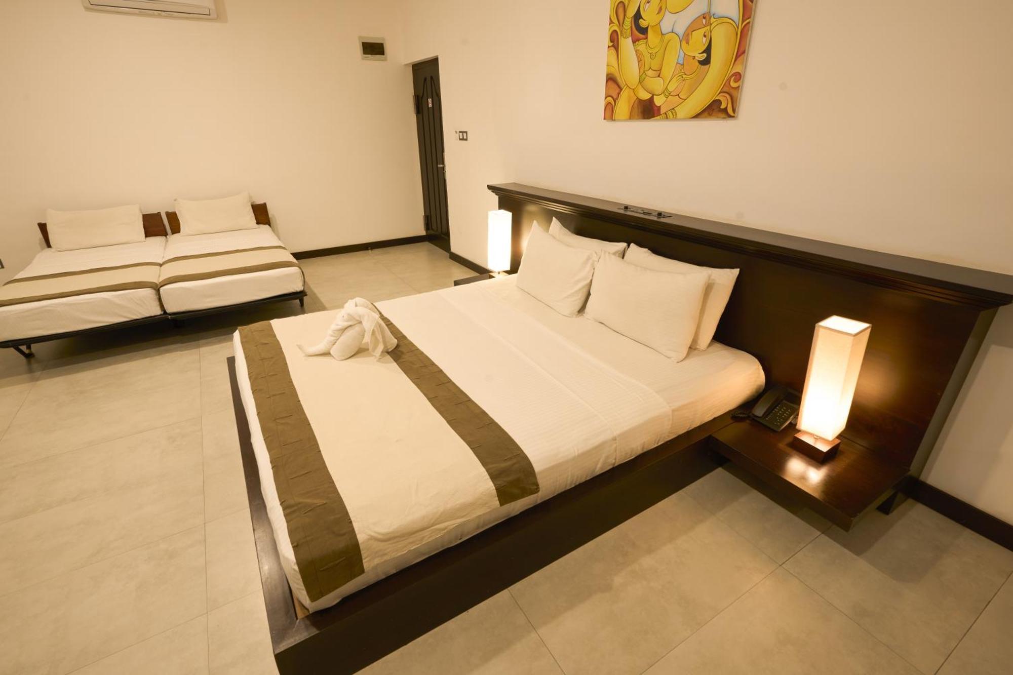 Rajarata Hotel Anuradhapura Kültér fotó
