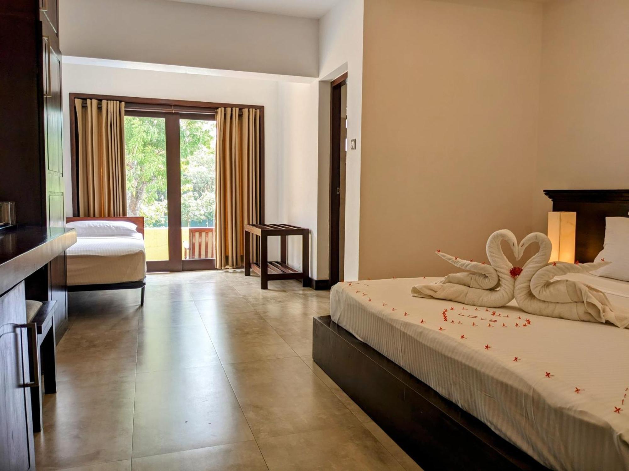 Rajarata Hotel Anuradhapura Kültér fotó